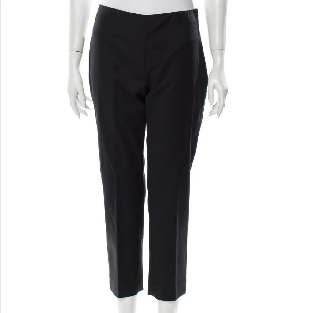 St. John mid rise Straight Leg cropped Pants in black basic solid flat front‎